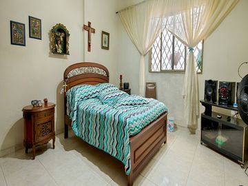 Cali, San Fernando. Vendo Casa Edificio Con 6 Apartamentos