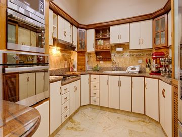 Cali, San Fernando. Vendo Casa Edificio Con 6 Apartamentos