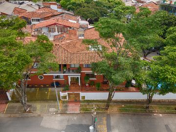 Cali, San Fernando. Vendo Casa Edificio Con 6 Apartamentos