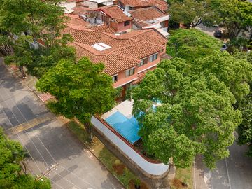 Cali, San Fernando. Vendo Casa Edificio Con 6 Apartamentos