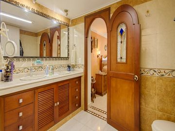 Cali, San Fernando. Vendo Casa Edificio Con 6 Apartamentos