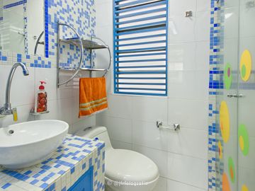Cali, San Fernando. Vendo Casa Edificio Con 6 Apartamentos