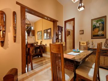 Cali, San Fernando. Vendo Casa Edificio Con 6 Apartamentos