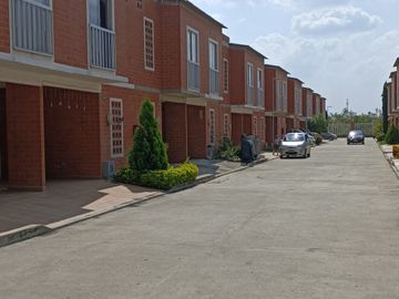 En Venta Casa en Palmira zona norte Conjunto Camino de Belen