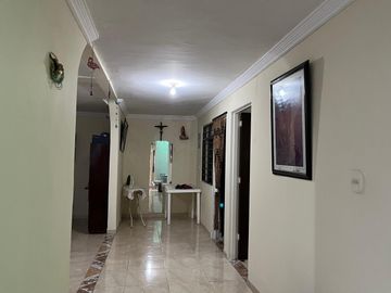 Vendo Casa Bifamiliar En El Barrio Aguablanca, Cali - Valle Del Cauca
