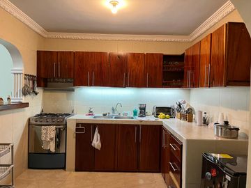 Vendo Casa Bifamiliar En El Barrio Aguablanca, Cali - Valle Del Cauca