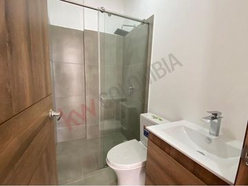 Vendo Casa Esquinera Moderna Para Estrenar De Tres Pisos, Condominio Senderos De Las Mercedes Jamundi