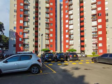 Apartamento Para La Venta En Barrio Los Alamos Cali