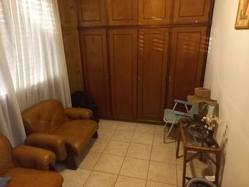 Casa en venta - 4 Dormitorios 3 Baños - Cochera - 1600Mts2 - Luis Guillón, Esteban Echeverría