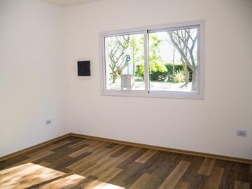 Casa en venta - 2 dormitorios 1 baño - 1.144mts2 - Posadas de los Lagos, Coronel Brandsen