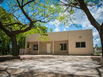 Casa en venta - 2 dormitorios 1 baño - 1.144mts2 - Posadas de los Lagos, Coronel Brandsen