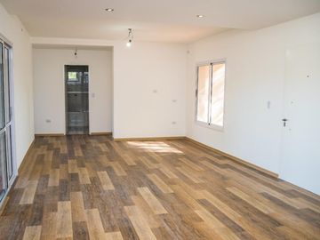 Casa en venta - 2 dormitorios 1 baño - 1.144mts2 - Posadas de los Lagos, Coronel Brandsen