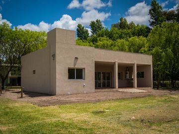 Casa en venta - 2 dormitorios 1 baño - 1.144mts2 - Posadas de los Lagos, Coronel Brandsen