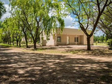 Casa en venta - 2 dormitorios 1 baño - 1.144mts2 - Posadas de los Lagos, Coronel Brandsen
