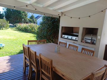 Casa en Venta 4 ambientes con dependencia - Abril Club De Campo
