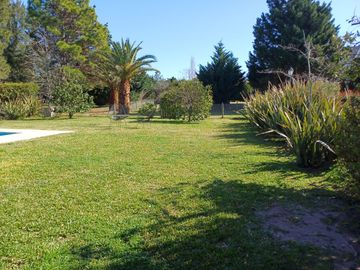 Casa en Venta 4 ambientes con dependencia - Abril Club De Campo