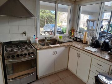 Casa en Venta 4 ambientes con dependencia - Abril Club De Campo