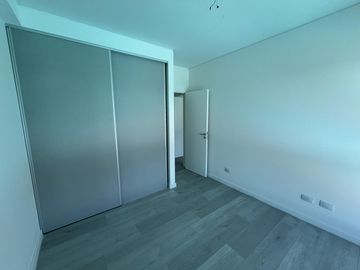 Venta Departamento 3 ambientes al lago en Remeros Beach Sky 1