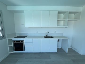 Venta Departamento 3 ambientes al lago en Remeros Beach Sky 1