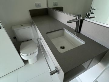 Venta Departamento 3 ambientes al lago en Remeros Beach Sky 1