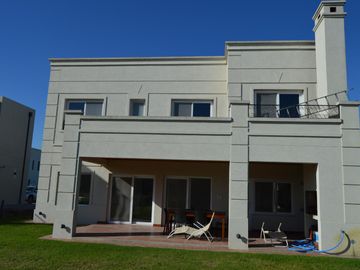 Excelente Casa en Venta en Acacias!!