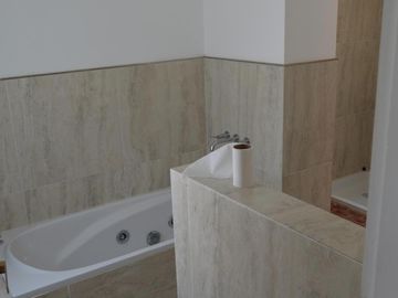 Excelente Casa en Venta en Acacias!!