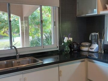Casa en Venta de  4 ambientes- Alamo Alto-