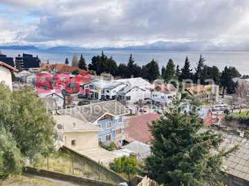 Departamento dos dormitorios en  pozo Apto Turismo con vista al lago