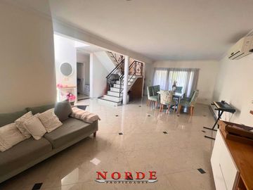 VENTA • ESCOBAR • PUERTOS DEL LAGO-VISTAS• CASA • 5 AMBIENTES • PISCINA