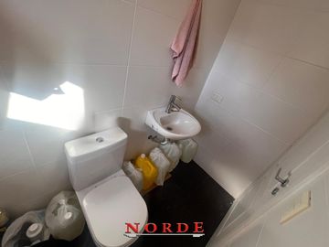 VENTA • ESCOBAR • PUERTOS DEL LAGO-VISTAS• CASA • 5 AMBIENTES • PISCINA