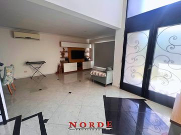 VENTA • ESCOBAR • PUERTOS DEL LAGO-VISTAS• CASA • 5 AMBIENTES • PISCINA