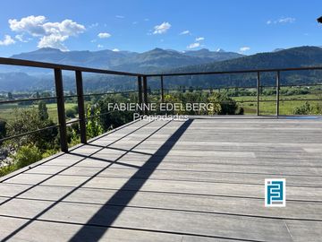 Casa en  venta Barrio Raitra 3 dorm en suite mas monoambiente - San Martin de los Andes