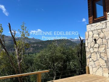 Casa en  venta Barrio Raitra 3 dorm en suite mas monoambiente - San Martin de los Andes