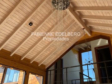 Casa en  venta Barrio Raitra 3 dorm en suite mas monoambiente - San Martin de los Andes