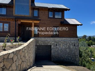 Casa en  venta Barrio Raitra 3 dorm en suite mas monoambiente - San Martin de los Andes