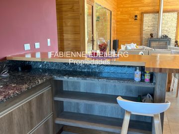 Casa en  venta Barrio Raitra 3 dorm en suite mas monoambiente - San Martin de los Andes