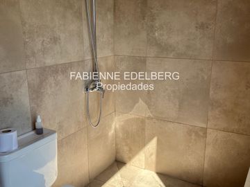 Casa en  venta Barrio Raitra 3 dorm en suite mas monoambiente - San Martin de los Andes