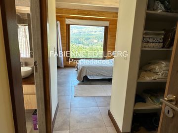 Casa en  venta Barrio Raitra 3 dorm en suite mas monoambiente - San Martin de los Andes