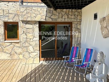 Casa en  venta Barrio Raitra 3 dorm en suite mas monoambiente - San Martin de los Andes