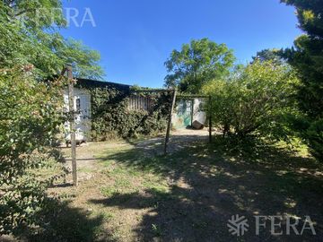 Venta casa quinta de 4 ambientes con piscina en Villa San Luis - Florencio Varela