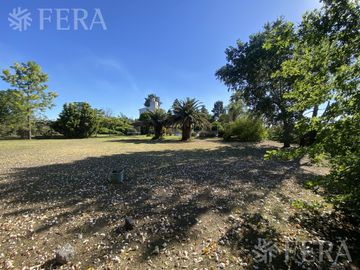 Venta casa quinta de 4 ambientes con piscina en Villa San Luis - Florencio Varela