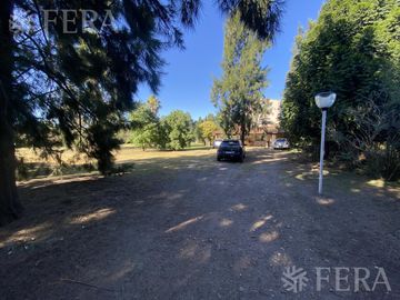 Venta casa quinta de 4 ambientes con piscina en Villa San Luis - Florencio Varela