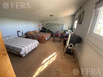Venta casa quinta de 4 ambientes con piscina en Villa San Luis - Florencio Varela
