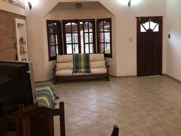 CASA EN  CENTRO SANTA ROSA DE CALAMUCHITA - 2 DORM