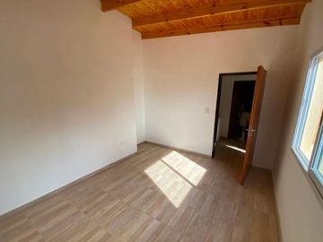 Duplex en venta  - 2 dormitorios 2 baños - Cochera - 70 mts2 - San Carlos