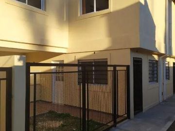 Duplex en venta  - 2 dormitorios 2 baños - Cochera - 70 mts2 - San Carlos
