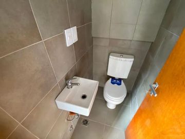 Duplex en venta  - 2 dormitorios 2 baños - Cochera - 70 mts2 - San Carlos