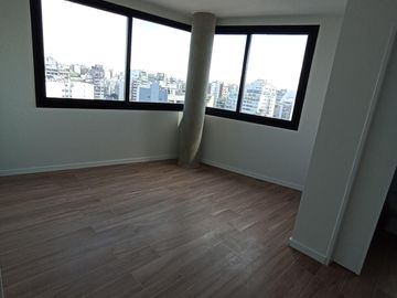 Espect depto a estrenar 4 amb con dos patios propios y parrilla