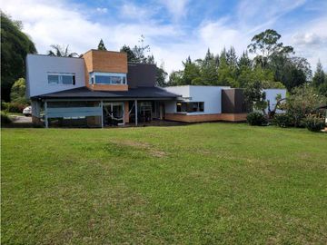 Venta de Finca en Guarne Excelente Ubicación Unidad Cerrada