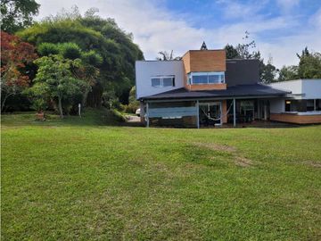 Venta de Finca en Guarne Excelente Ubicación Unidad Cerrada